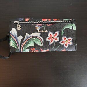 Desigual Kora Reversible Wallet – Black with Floral Pattern